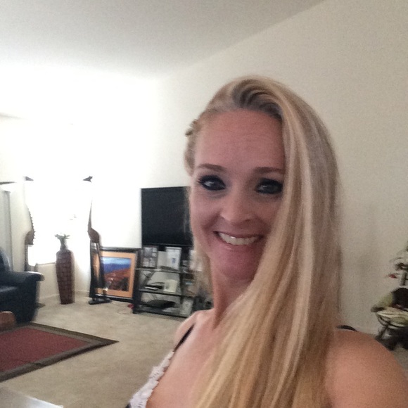 Meet your Posher, Michele - Picture 1 of 1